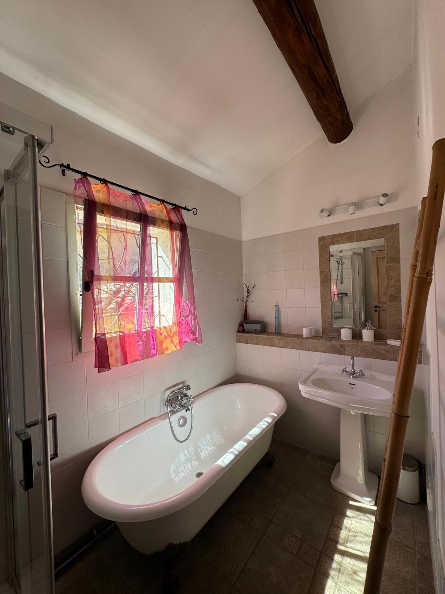 La Boissetane, Maison Provencale Avec Piscine Et Jardin, Au Pied Du Luberon Saint-Martin-de-Castillon Ngoại thất bức ảnh